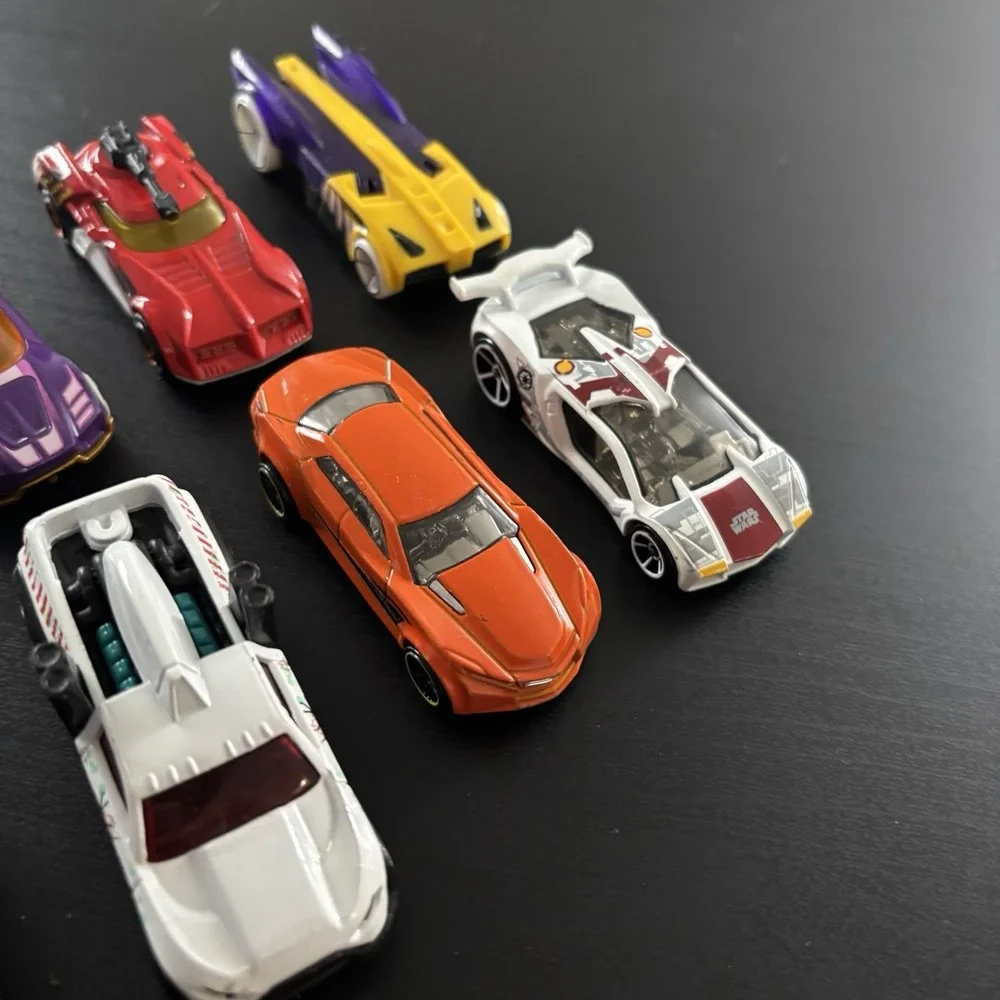 Lot 12 Hot Wheels Cars Model Toys Impavido 1, Chevelle Wagon,‎ Buzz Bomb Mattel